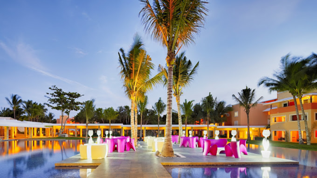 Hotel-Barcelo-Maya-Beach