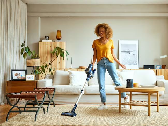Esta imagen tiene un atributo ALT vacío; su nombre de archivo es Limpiando-la-casa.jpg